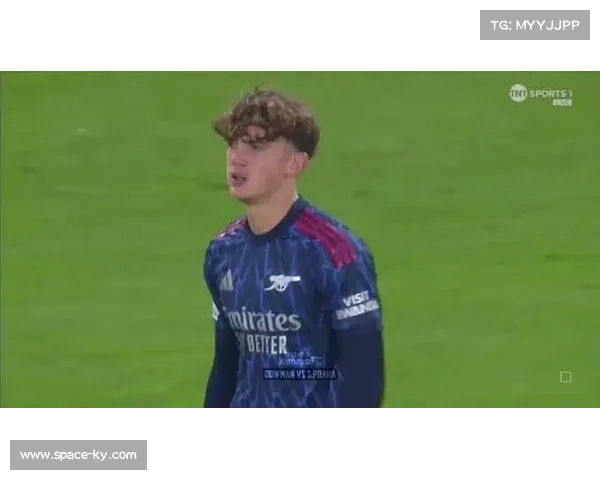 15岁道曼欧冠首秀创最年轻纪录，阿森纳小将社媒纪念